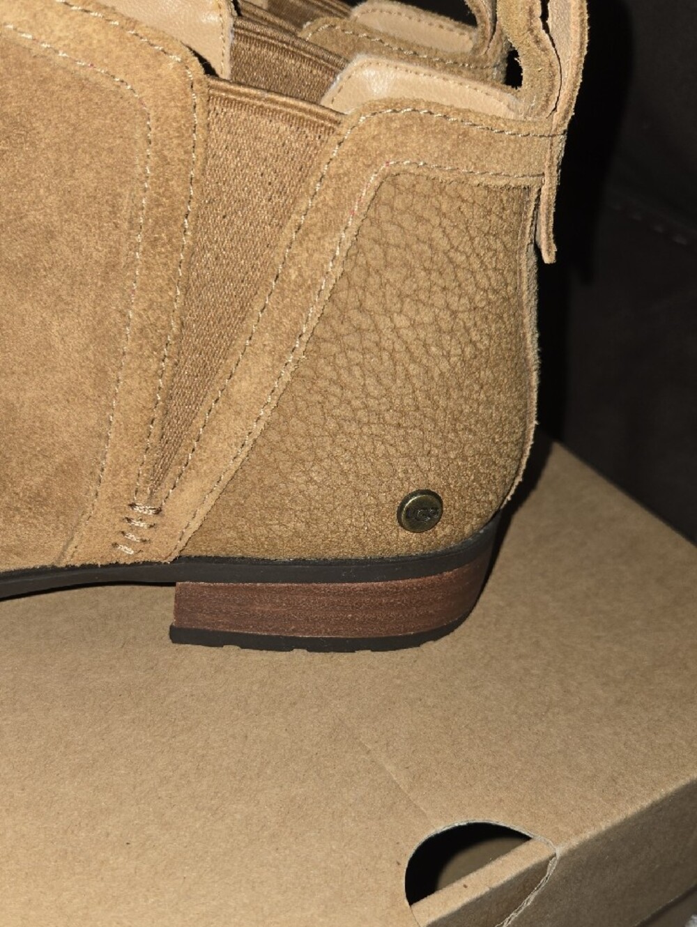 UGG Wmclaire Ankle Boot - Chestnut - Picture 11 of 11